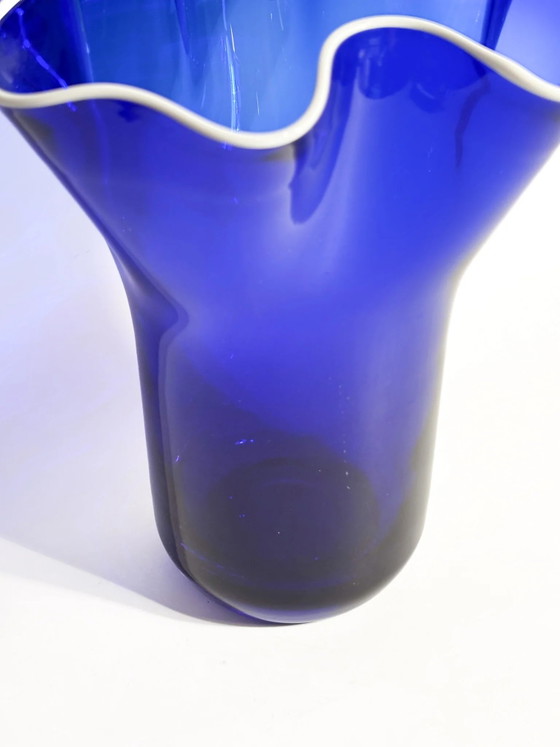 1980s Blue and White Murano Glass Handkerchief Vase (photo 10 of 16)