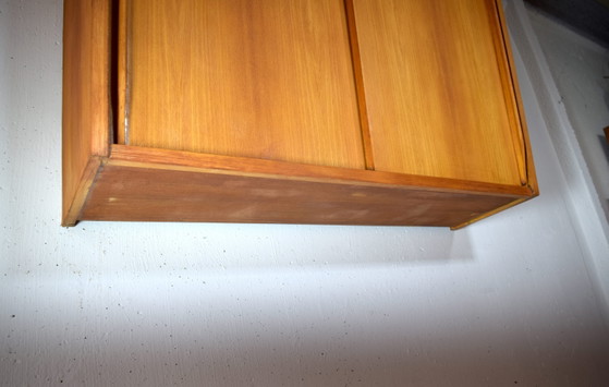 Mobiletto a muro di metà secolo, mensola vintage, mobiletto sospeso – Monke Möbel, Armadi a muro, Wood (photo 5 of 8)
