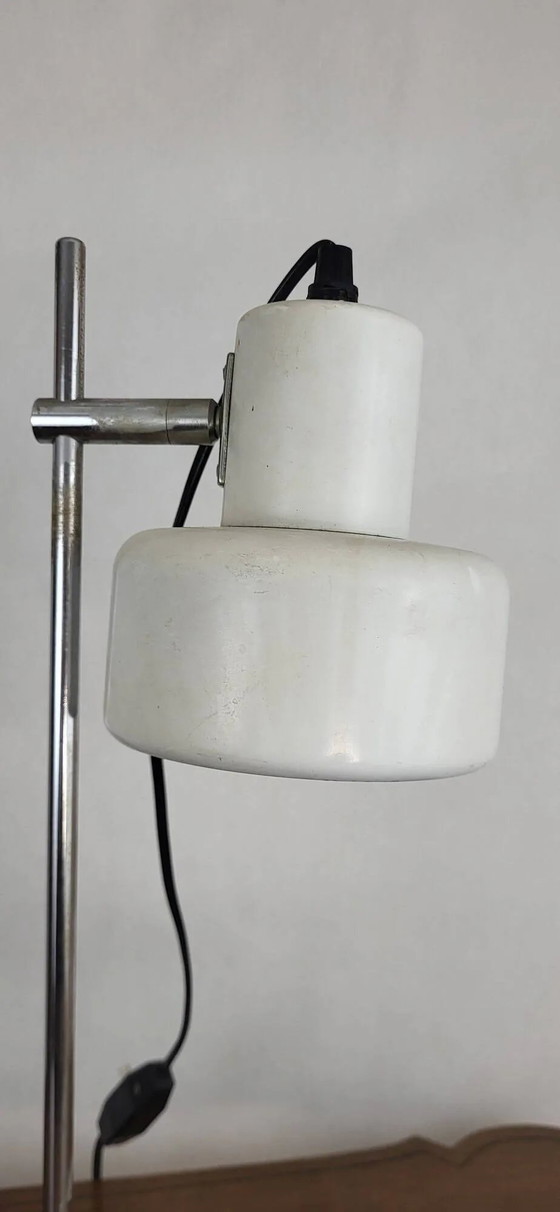 UFO Space Age Desk Lamp – Table lamps, Metal (photo 4 of 11)