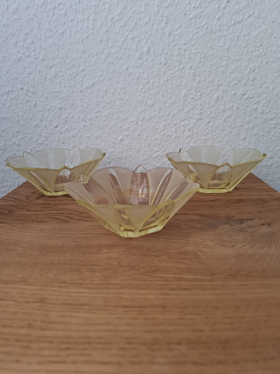 Image 1 of Rudolf Hlouek, Art Deco, Verre taillé,Bols, Citrine, Verre uranium,Lumineux