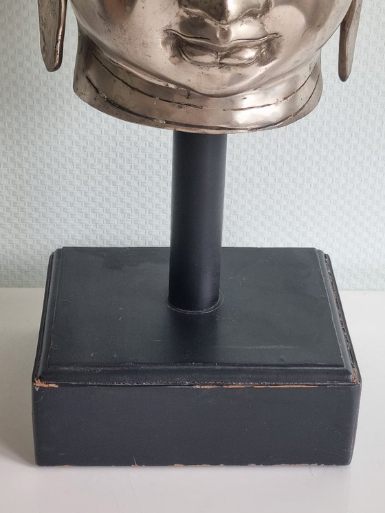 Image 1 of Large Buddha head on a wooden base (61 cm) – Asian sculpture