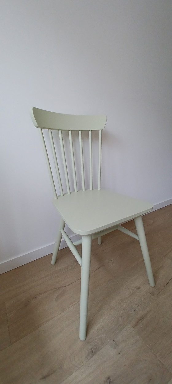 Image 1 of Pippa houten spijlenstoelen