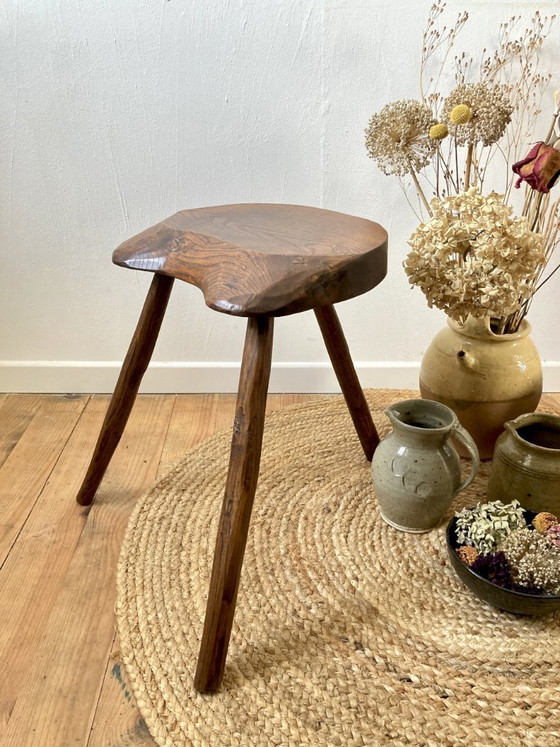 Tabouret tripode ancien en bois massif, fabrication artisanale, Marron, Rustic (photo 9 sur 11)