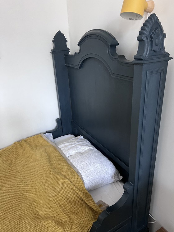 Image 1 of Junior bed dark blue