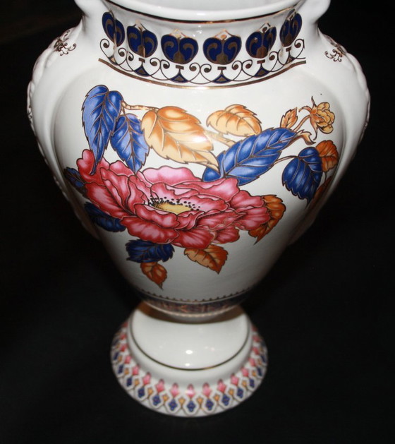 Image 1 of Vaso con coperchio in porcellana di Frazarte, Portogallo - Serie classica, XX secolo.
