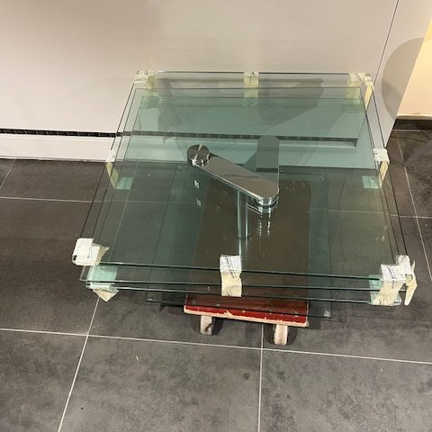 Image 1 of Table basse Ronald Schmitt K422