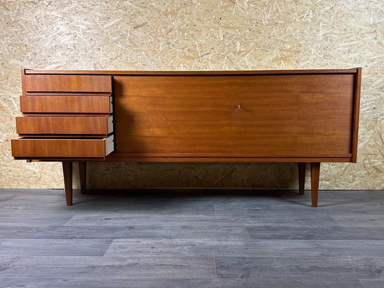 Image 1 of Credenza anni '60-'70 in teak Credenza danese di design moderno Danimarca