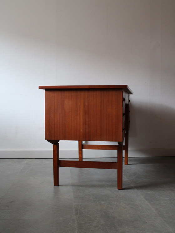 Image 1 of Scrivania danese vintage in teak