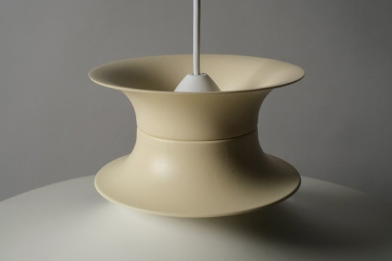 Lampe à suspension Lyskær Belysning, éclairage moderne danois des années 1970. – Plastic (photo 7 of 9)
