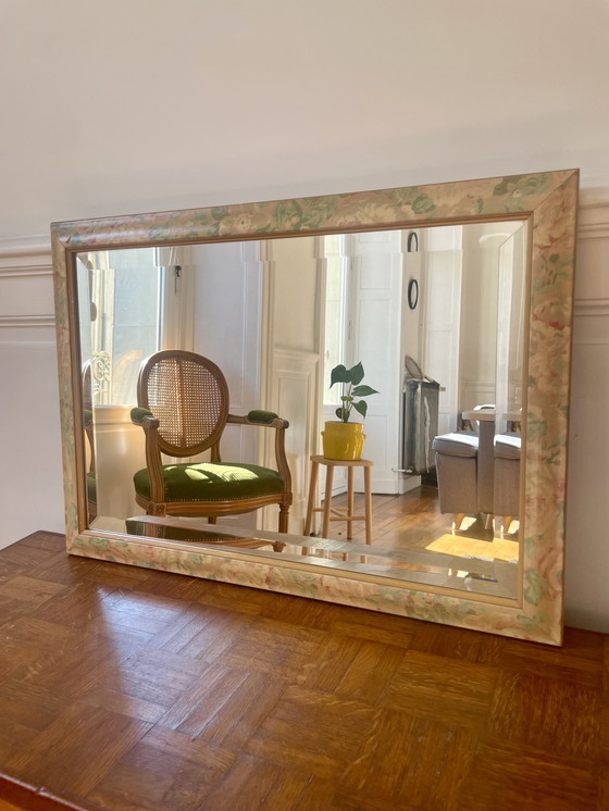 Image 1 of Espejo floral rosa