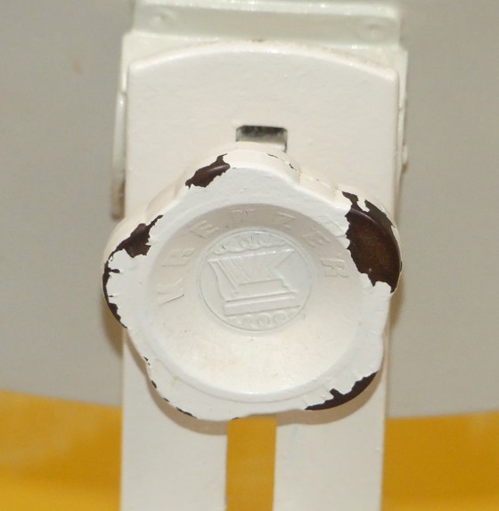 Image 1 of Chaise pivotante vintage KRENZER chaise d'architecte chaise d'atelier chaise de bureau laquée blanche base pivotante rég