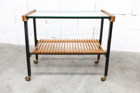 Image 1 of Serveerwagen uit de jaren 60, hifi-kast op wieltjes in teakhout, zwart metaal en glazen blad.