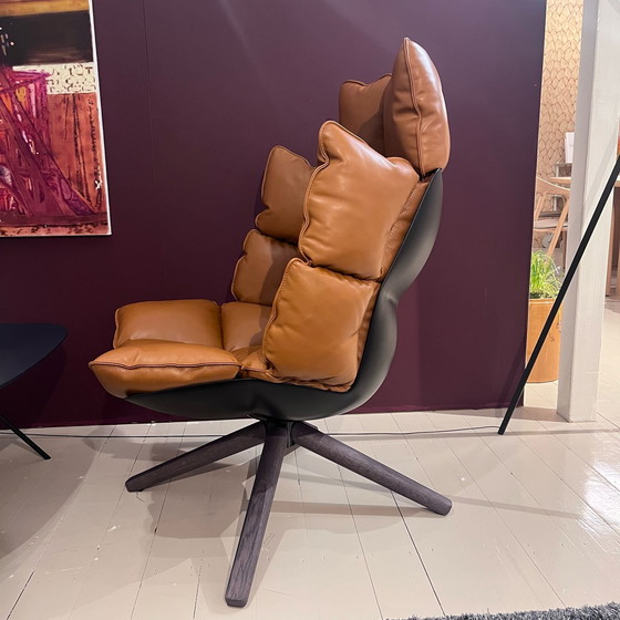 Image 1 of Fauteuil pivotant Husk de B&B Italia avec repose-pieds