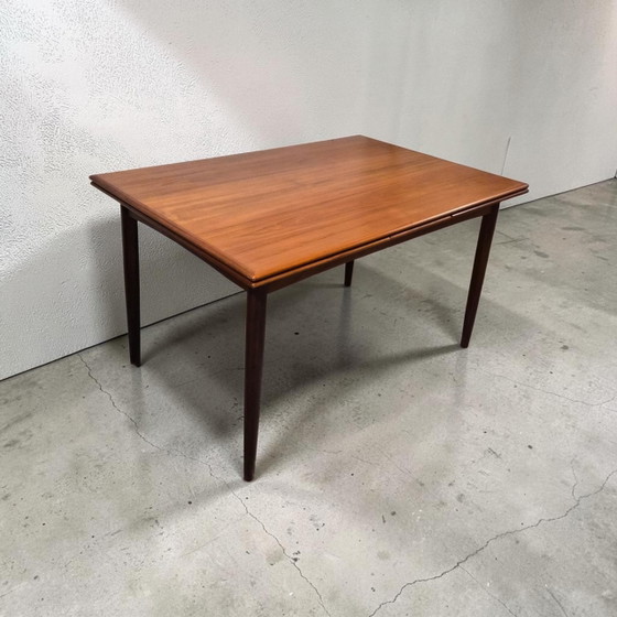 Mid-Century Teak Extendable Dining Table, Danish Design, 1960s – Wood (photo 3 of 14)