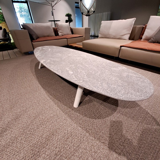 Image 1 of Ovaler Gartentisch im italienischen Design – 205 x 70