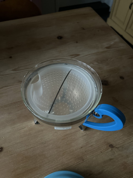 Image 1 of Danish design teapot from the Memphis series for Bodum
