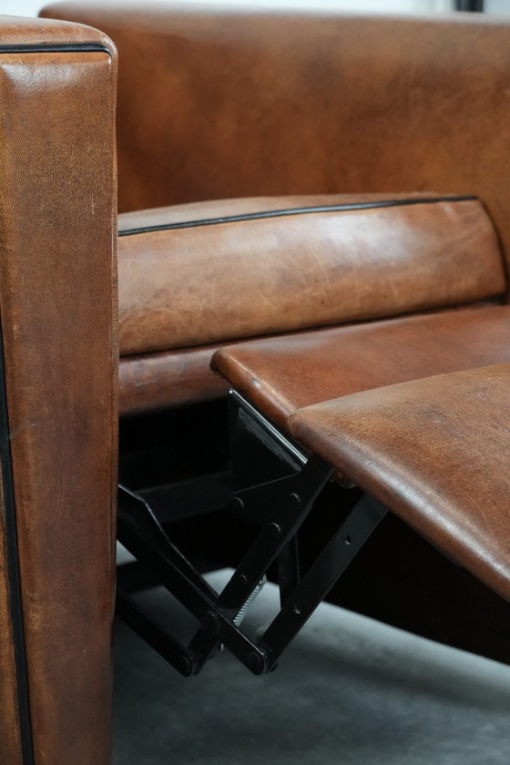 Image 1 of Poltrona reclinabile regolabile in pelle di pecora dal design elegante