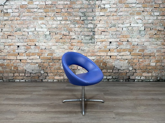 Image 1 of Artifort Nina Purple