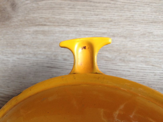 Image 1 of Le Creuset 23 La Mama Enzo Mari vintage yellow cast iron casserole dish