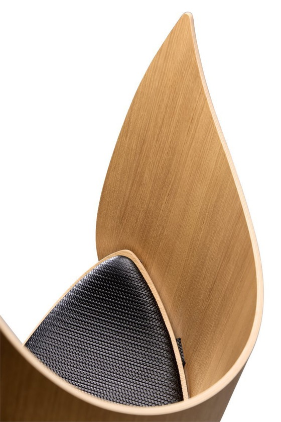 Image 1 of HORIZON ÉVÉNEMENTIEL - Chaise sculpturale