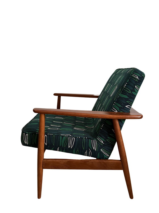 Image 1 of Set middeneeuwse fauteuils, door Juliszu Kędziorek in groen jacquard, jaren 1960