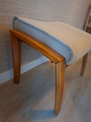 2x Farstrup beige Fußhocker