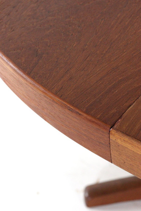 Image 1 of Danish design vintage round dining table extendable dining table