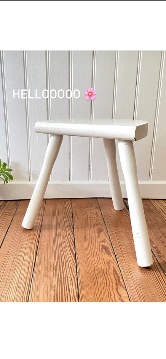 Image 1 of TABOURET Tripod White VINTAGE