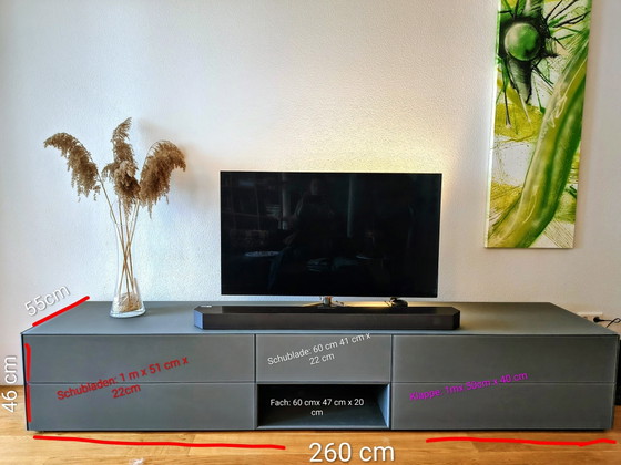 High-end TV stand made by a carpenter / 260cm / Grey & satin glass / Original price 3,800 euros – TV furniture (photo 5 of 8)