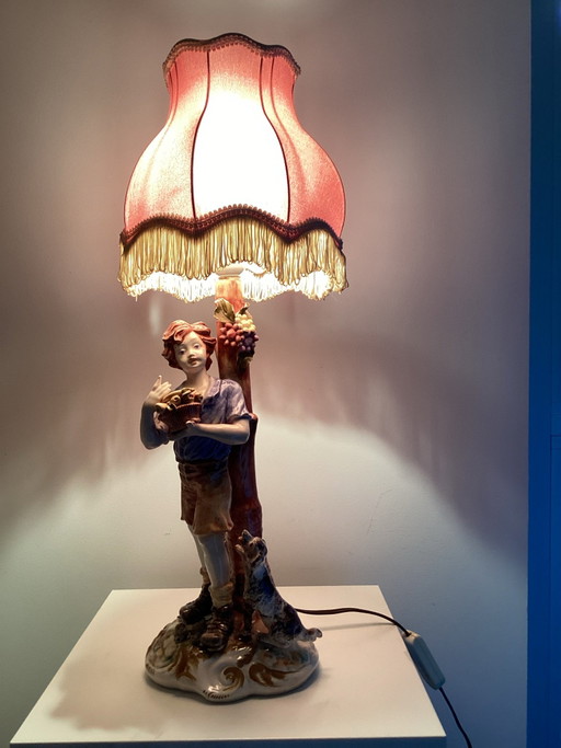 Wunderschöne Vintage Italienische Porzellan Tischlampe - Bassano (Capodimonte Stil) 60er/70er Jahre.