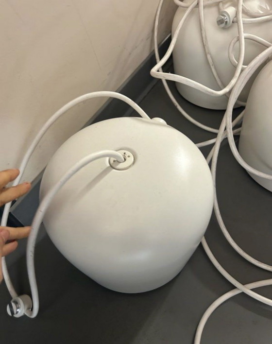 Image 1 of Set mit 5 weißen Flos-Pendelleuchten