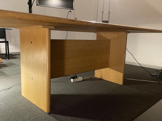 Image 1 of 1980er Jahre großer Schreibtisch - Design, aber Marke unbekannt