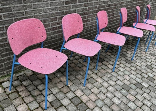 Sillas de diseño De Vorm, silla apilable de fieltro para mascotas Hale, como nueva.