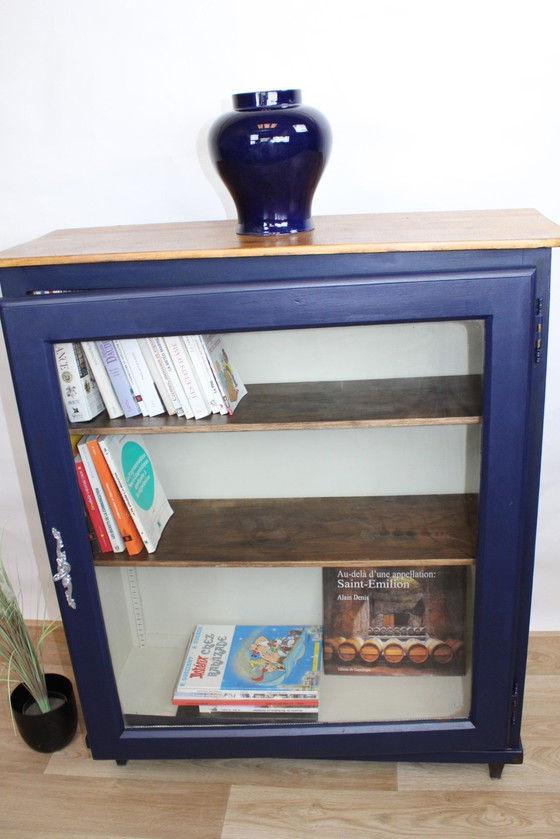 Image 1 of Page 1 of 9 Bibliotheque basse vitree