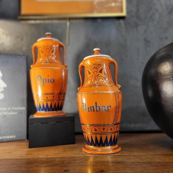 Image 1 of Pareja de albarelos de boticario, porcelana pintada a mano, p. s. XX – España