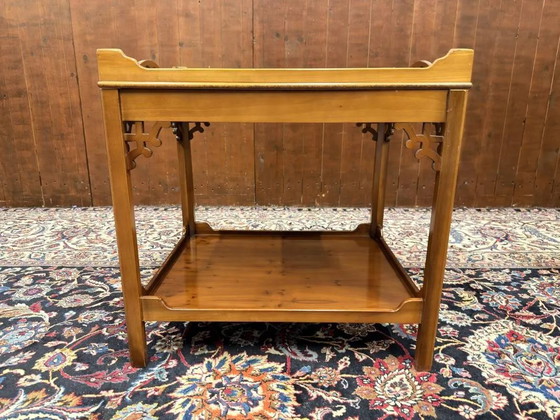 Table d'appoint italienne classique, Tables d'appoint, Bois, Italian Design (photo 5 sur 9)