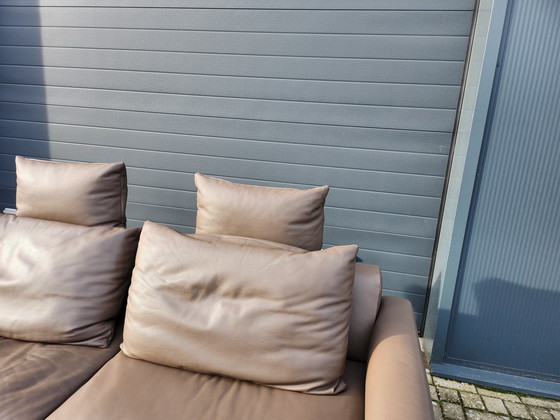 Image 1 of Jori - Canapé d'angle Tigra avec table basse et pouf supplémentaire