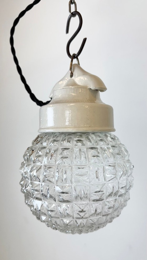 Image 1 of Suspension vintage en porcelaine blanche, années 1970