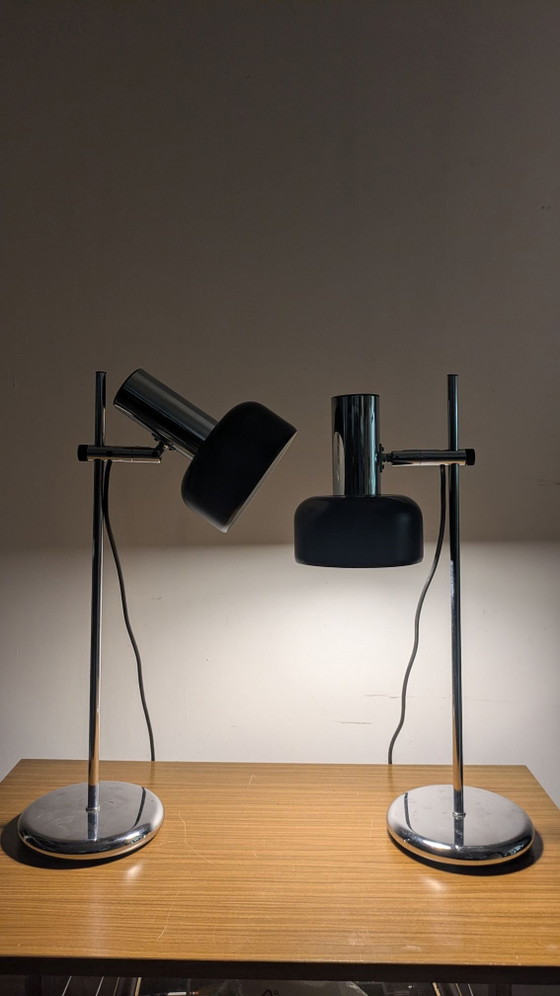 Pair of vintage desk lamps, Metal, Chrome, Black (photo 2 of 10)
