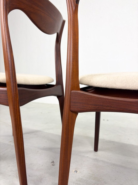 Set Vintage Dining chairs by AwA – Wood (photo 18 of 19)