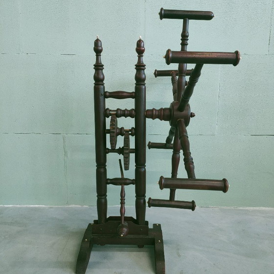 Image 1 of Antique wool reel/wool winder (special interior decoration item)