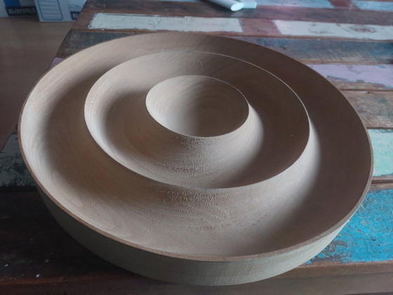 Handgedraaide Ronde Houten Schaal Met Ringen Dia 40 Cm – Schalen, Wood (photo 3 of 5)