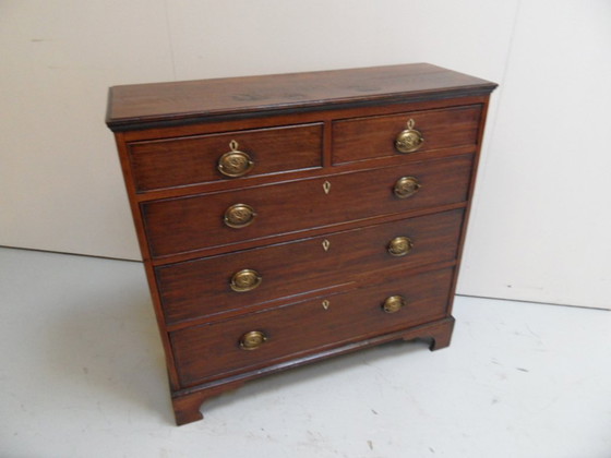 Image 1 of Antique oak chest of drawers