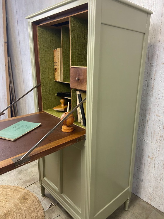 Image 1 of Secretaria de la década de 1950