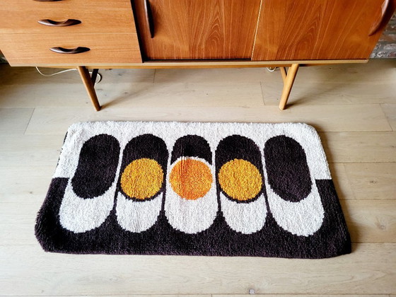 Image 1 of Vintage rug, space age design 1970s, 130 x 67 cm