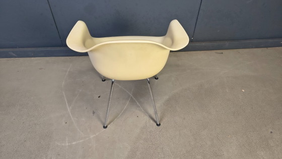 Sedia vintage Dax di Charles e Ray Eames per Vitra, anni '90 – Sedie e poltrone, Metal, Plastic (photo 5 of 17)