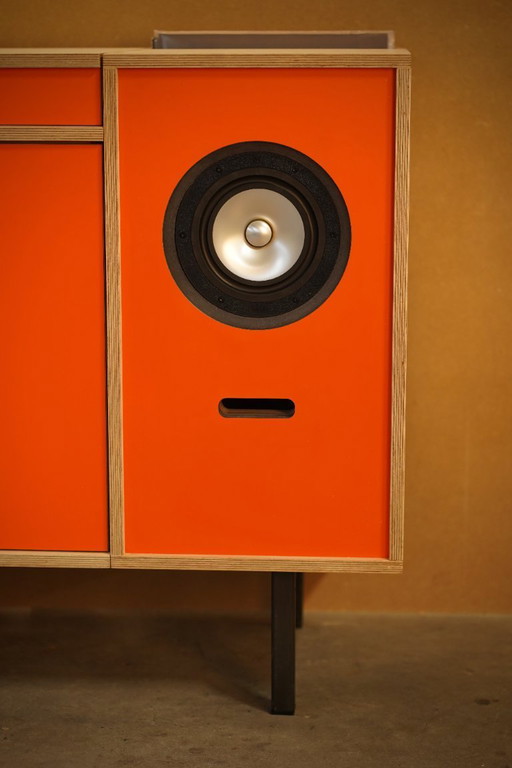 Plyphonic audio console including turntable and Bluetooth