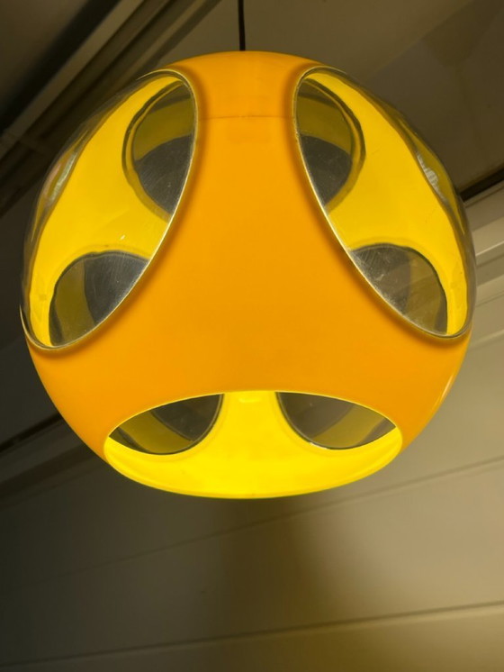 Image 1 of Lampada a sospensione gialla Space Age Bug Eye di Massive