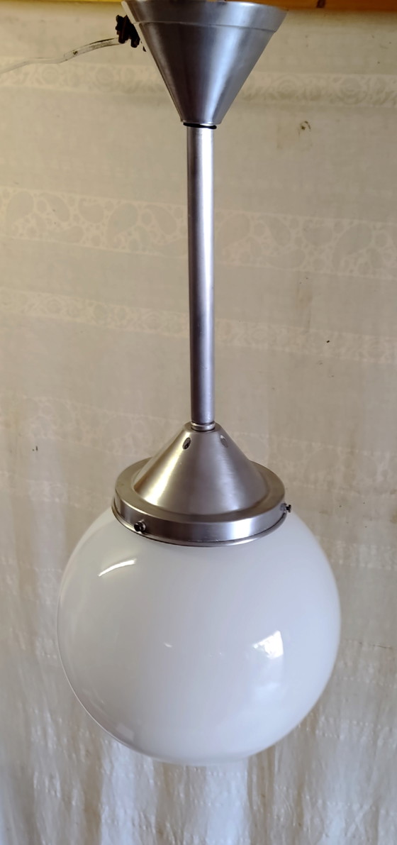 Art Deco XL hanglamp met opalen bol, 25 cm diameter - midden 20e eeuw – Hanglampen, Glass (photo 4 of 9)