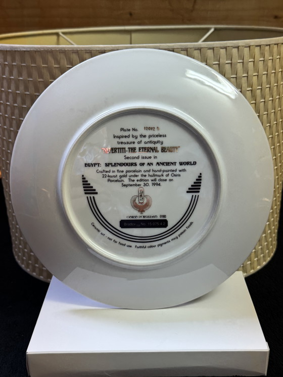 Image 1 of 𓂀 “Egypt: Splendors of an Ancient World” | 3D collector plates in 22-karat gold | Osiris Porcelain | Mint condition